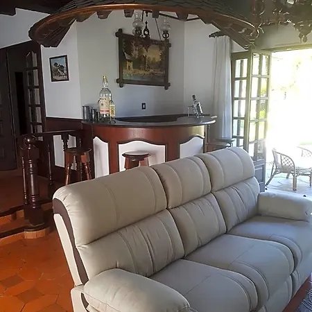 Alojamento de Acomodação e Pequeno-almoço Cargal Leiria