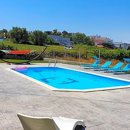 Alojamento de Acomodação e Pequeno-almoço Cargal 4*